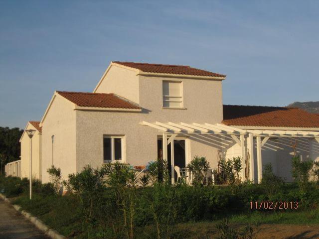 Villa T3 Bord De Mer - Vue Mer A 500 M De La Plage- Piscine Chauffee A Casetta Di A Spiaggia セルヴィオーヌ エクステリア 写真